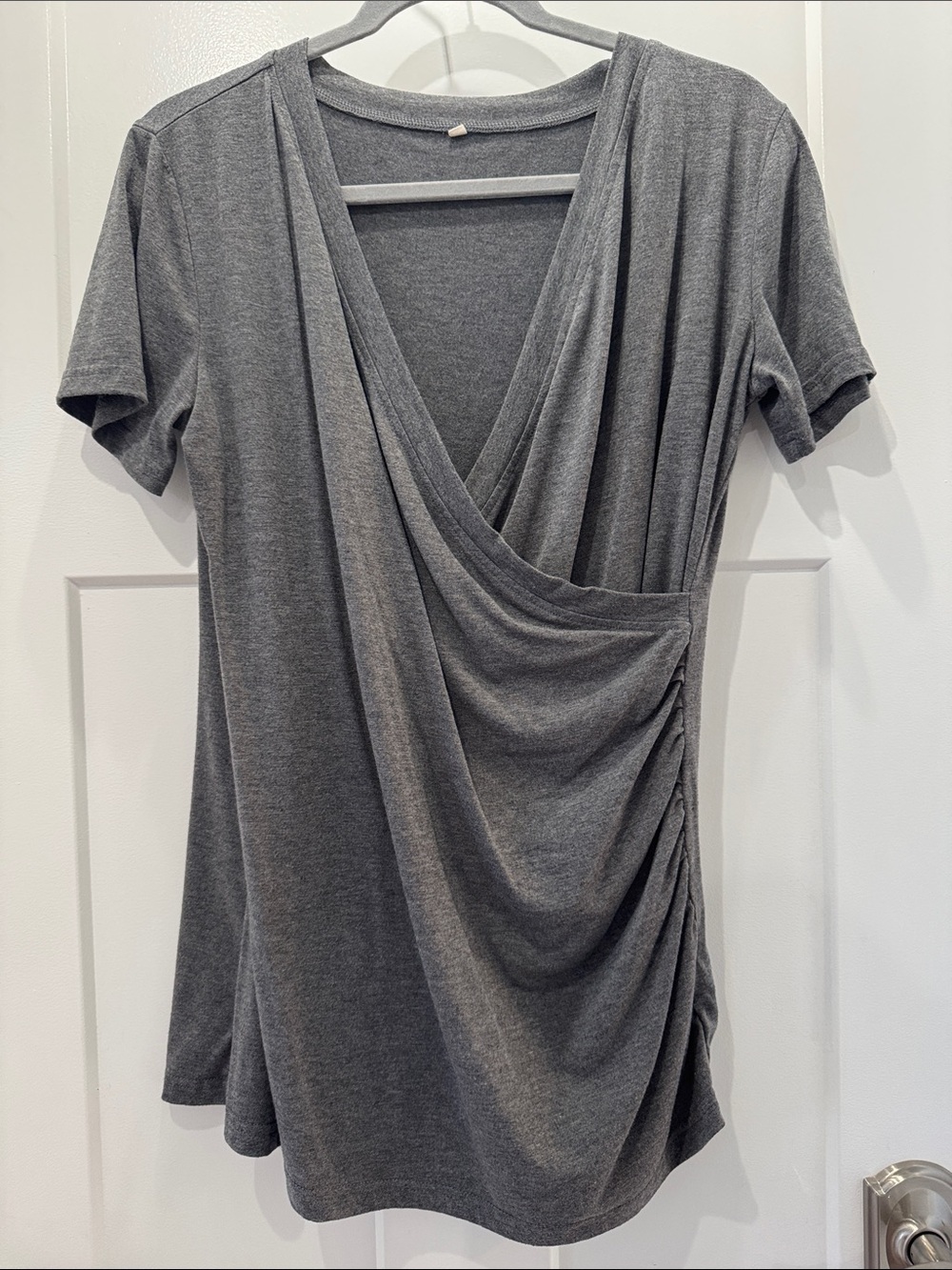 Liu & Qu Women’s Maternity/ Nursing Grey Drape Front Top Size Large